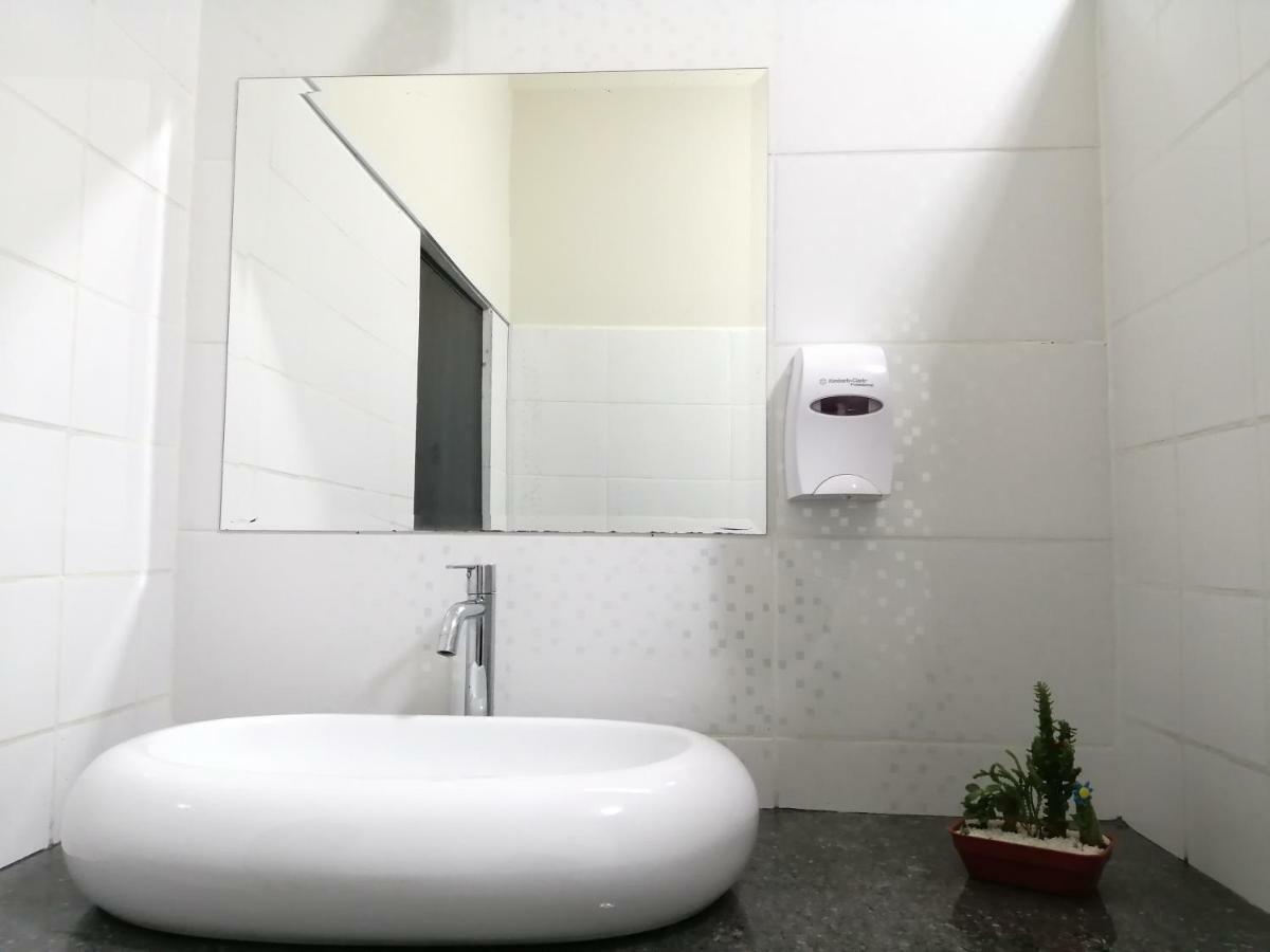 Private Open Guest House Lima Bagian luar foto