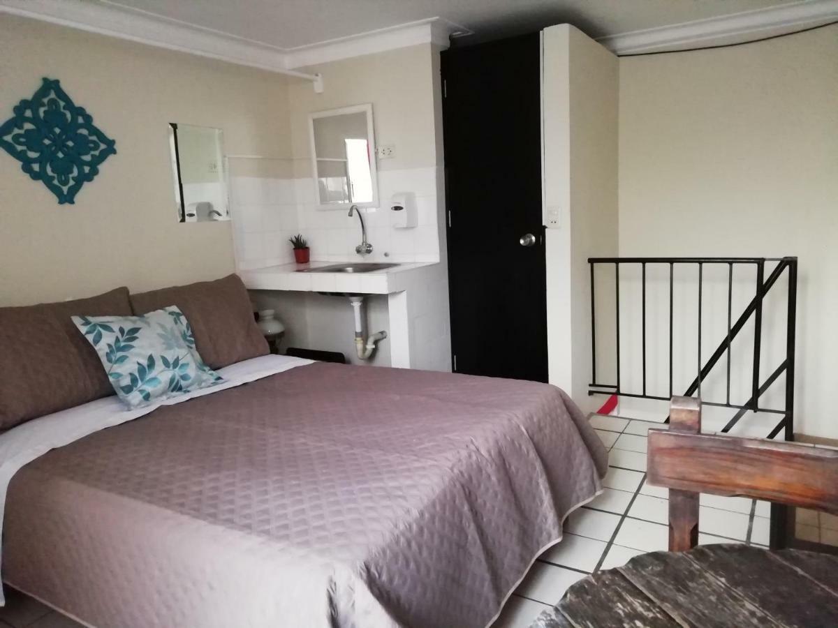 Private Open Guest House Lima Bagian luar foto